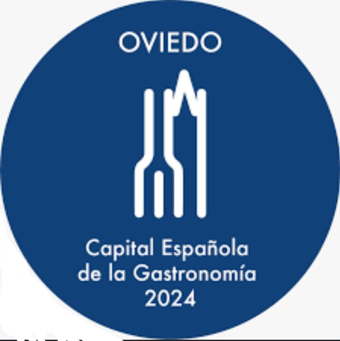 Alojamiento Oviedo 1 Buitenkant foto